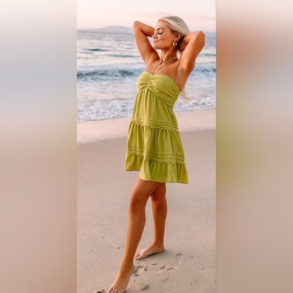 Mustard Seed Light Green "Meet For Drinks" Halter Mini Dress Size Medium - Picture 2 of 10